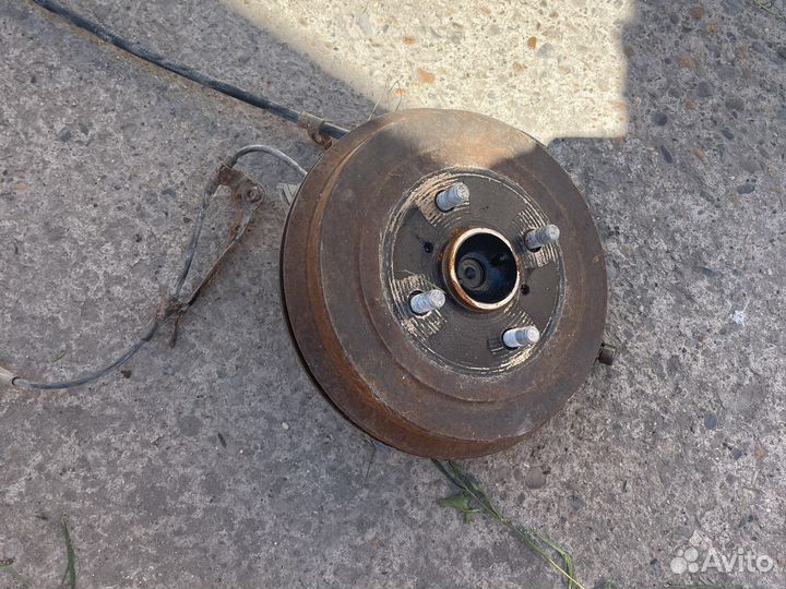 Ступица задняя правая в сборе faw v5