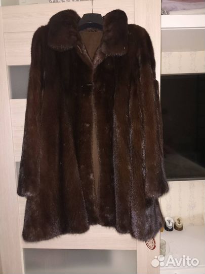 Шуба меховая женская