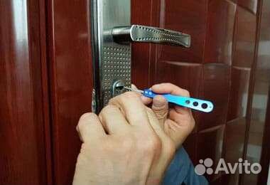 Вскрытие замков,авто квартир гаражей сейфы