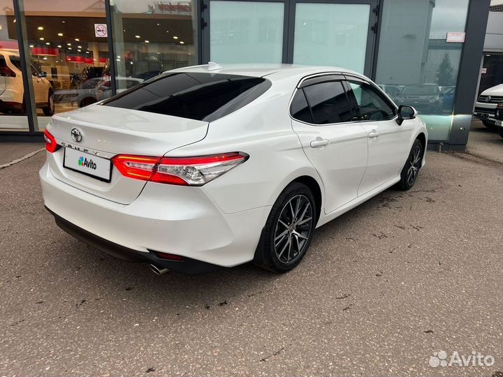 Toyota Camry 2.5 AT, 2023