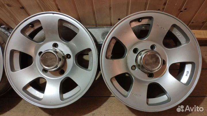 Колесные диски r16 литые