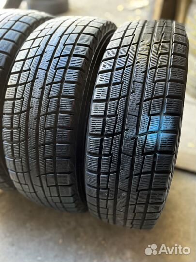 Yokohama Ice Guard IG30 225/40 R19