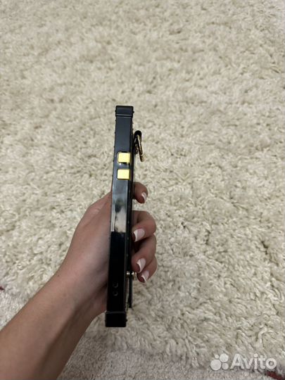 Чехол на iPhone 11