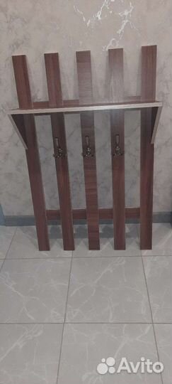 Вешалка в прихожую