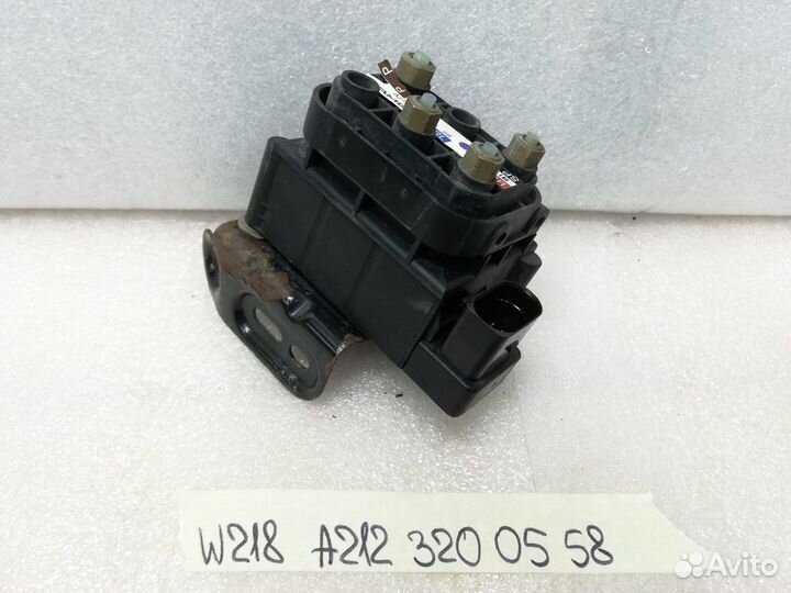 Блок клапанов AMG на Мерседес W218 Cls-class
