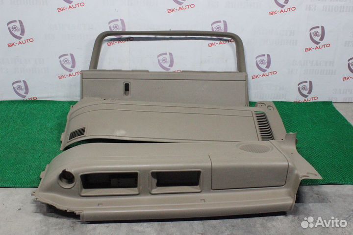 Обшивка багажника Chevrolet Suburban GMT800