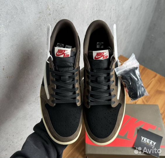 Nike Air Jordan 1 Retro Low OG SP Travis Scott