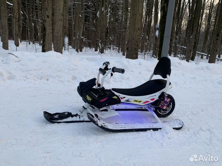 Детский электроснегокат / снегокат с мотором