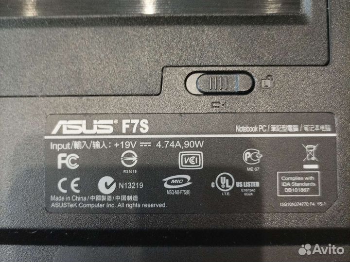 Ноутбук asus