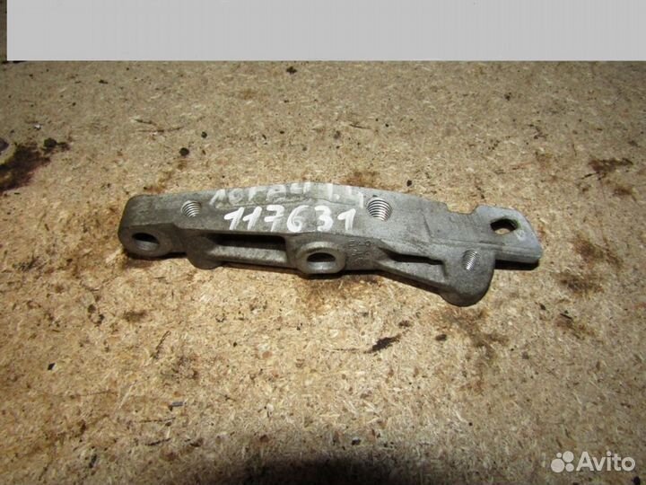 Кронштейн (сопут. товар) Clio/Symbol 1998-2008