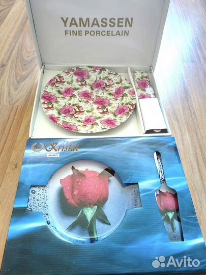 Новый набор посуды (блюдо для торта)