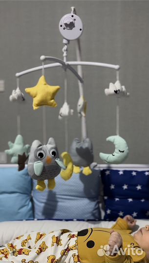 Музыкальный мобиль в кроватку для новорожденных
