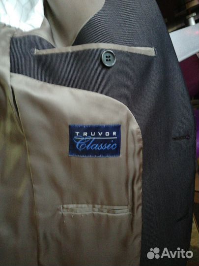 Продается костюм мужской