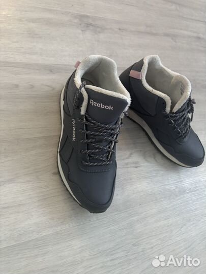 Кроссовки зимние женские 39 размер