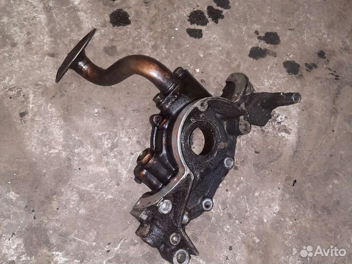 Масляный насос chrysler cirrus 2.5 6g73