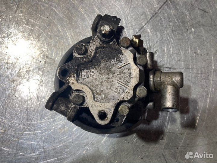 Насос гидроусилителя руля Mercedes C-Class W203