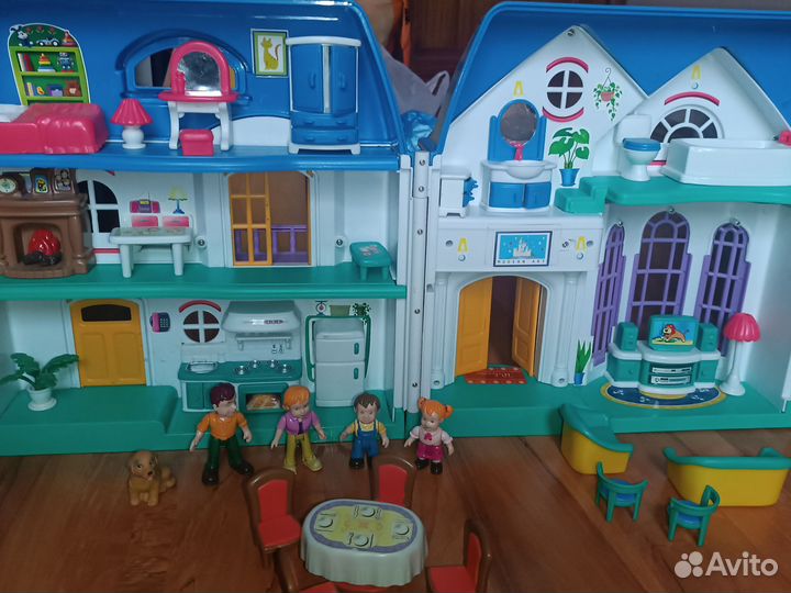 Домик кукольный с мебелью