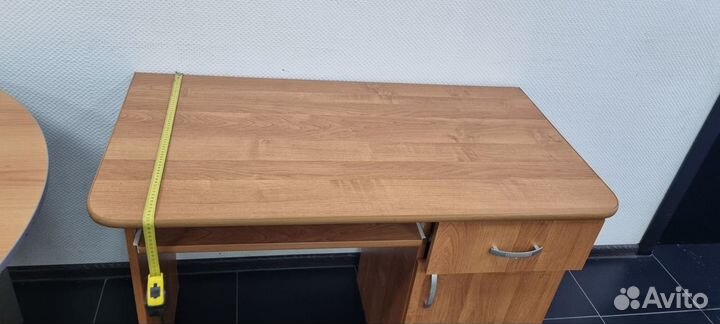 Офисные столы