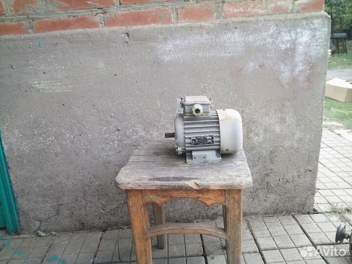 Электродвигатель от стиральной машины