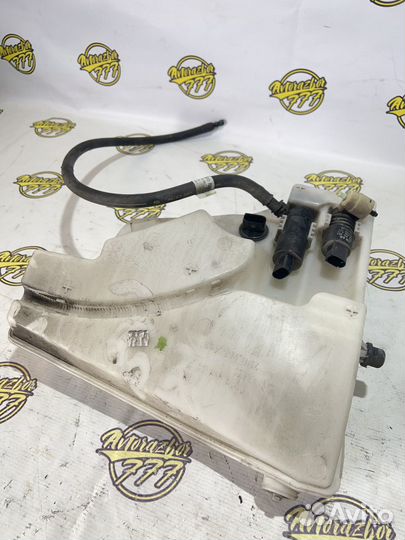 Бачок омывателя Volkswagen Touareg NF