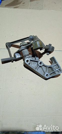 Кронштейн кпп Opel Vectra a, Astra f задний 2л