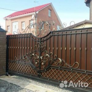 Уличные въездные ворота