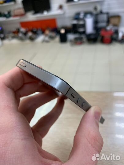 iPhone 5S, 16 ГБ