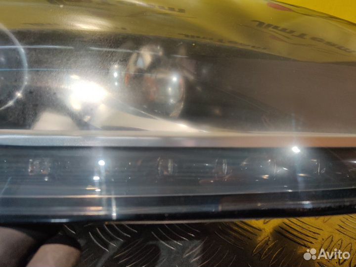 Фара в сборе передняя правая Audi Tt 8J3 cesa 2011