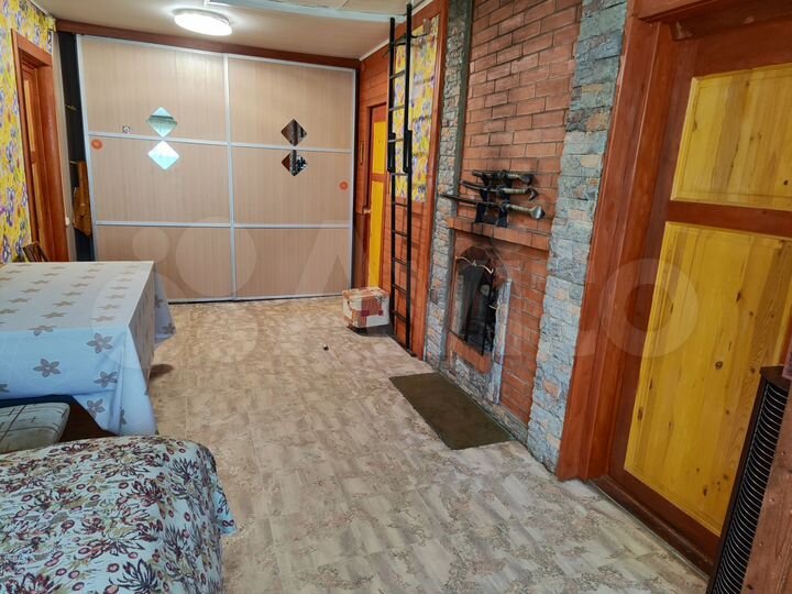 Дом 129 м² на участке 8 сот.