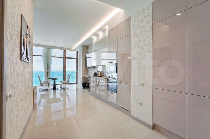 3-к. квартира, 80 м², 10/13 эт.