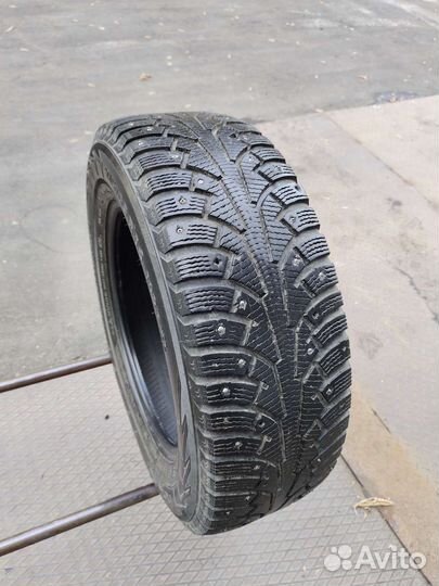 Nokian Tyres Hakkapeliitta 5 215/65 R16