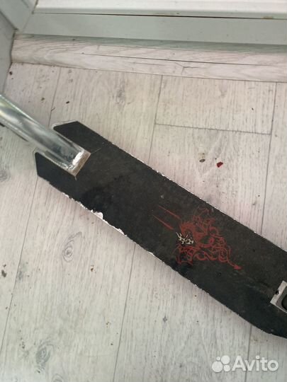 Дека на трюковой самокат со шкуркой