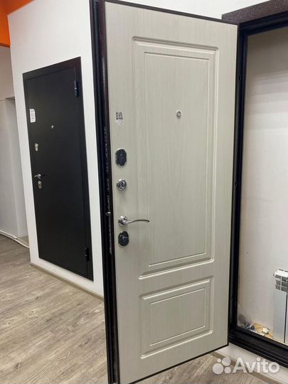 Дверь входная