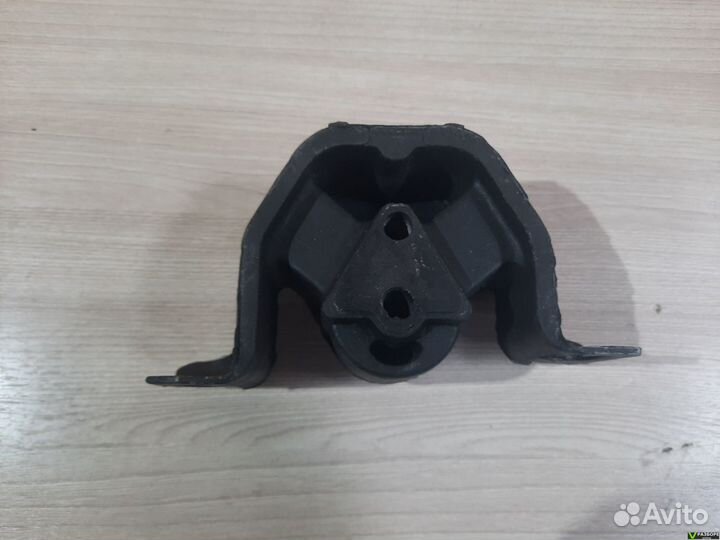 Подушка двигателя левая Chevrolet Lanos