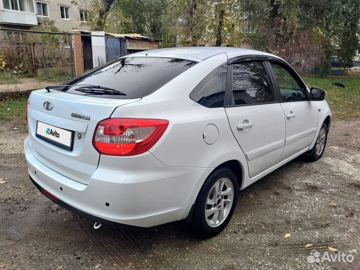 LADA Granta 1.6 МТ, 2015, 108 000 км