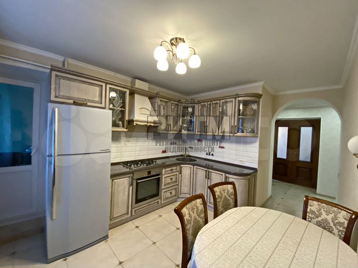 3-к. квартира, 100 м², 2/9 эт.
