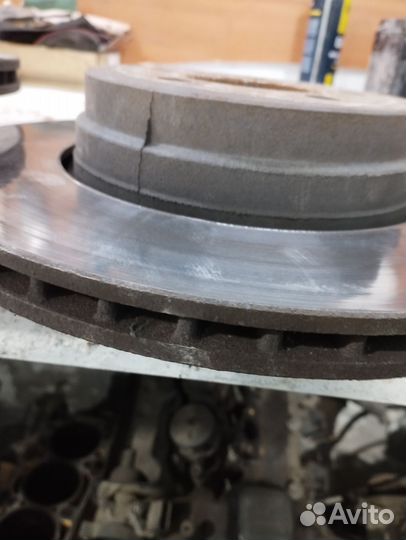 Задний тормозной диск bмw 7 Е65 бмв 7 Е65 Е66