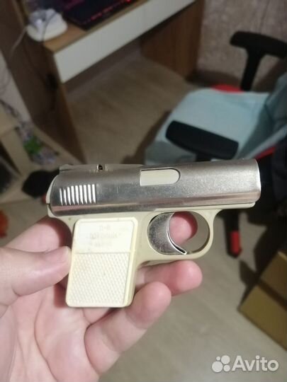 Игрушка пистолет СССР