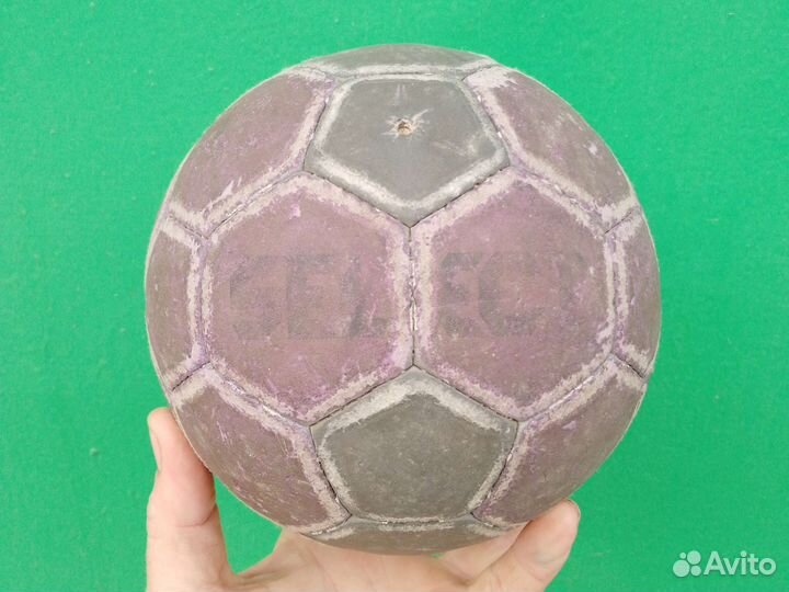 Гандбольный мяч