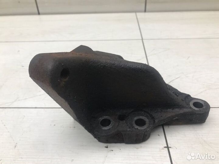 Кронштейн двигателя Jaguar X-Type 1 2004