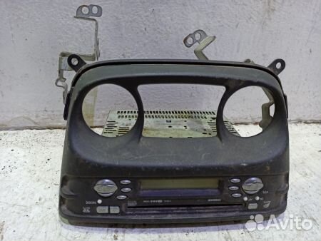 CD-проигрыватель Ниссан