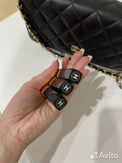 Блески помады chanel