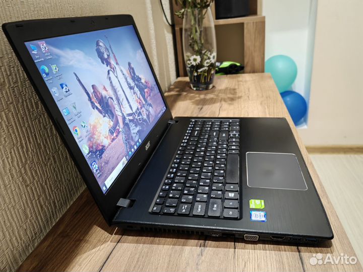 Acer i3 / 8 gb / 940mx / SSD 256 gb