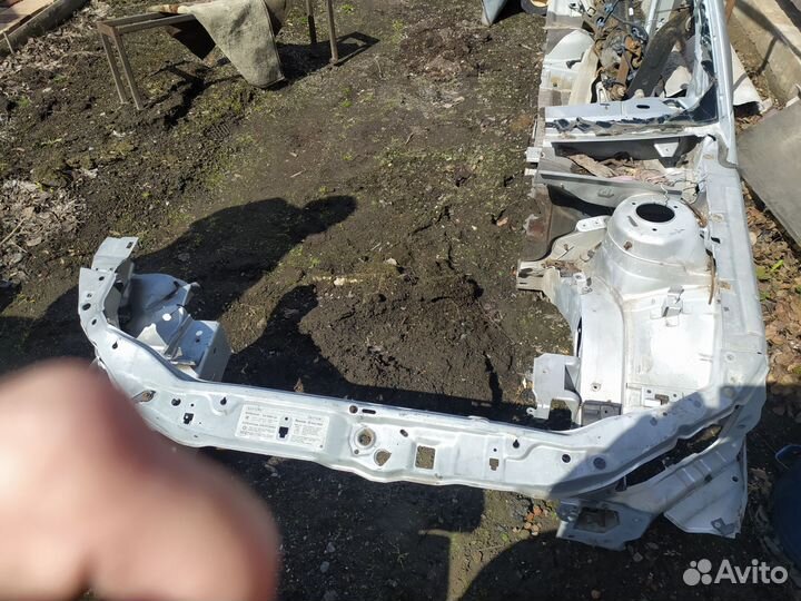 Четверть передняя левая Opel Ventura C 2003