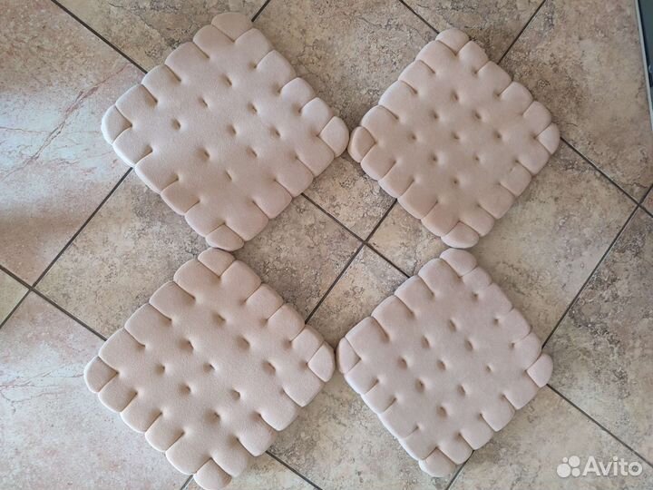 Подушки для стульев 