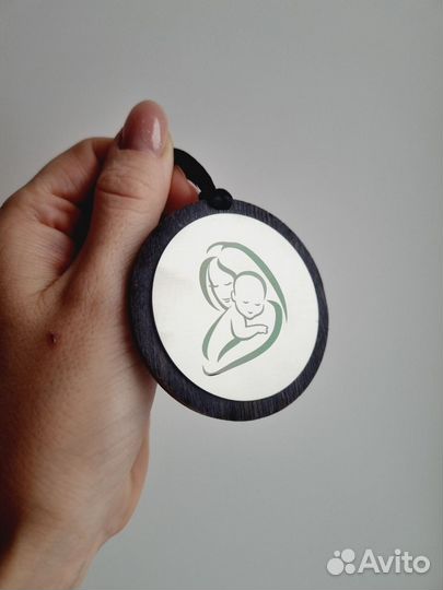 Подвеска в авто с гравировкой