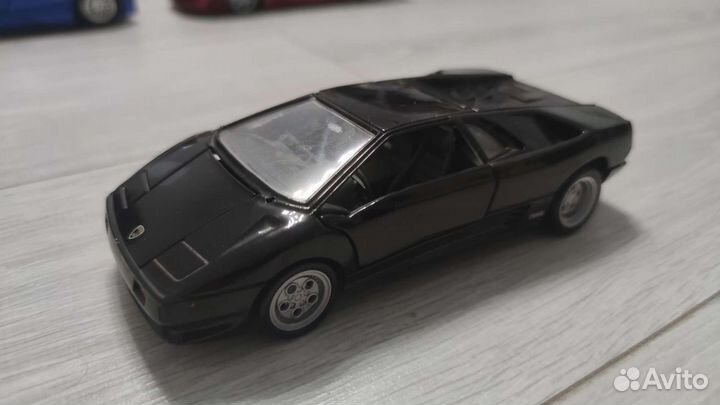 Модель машины Lamborghini Diablo 1/24