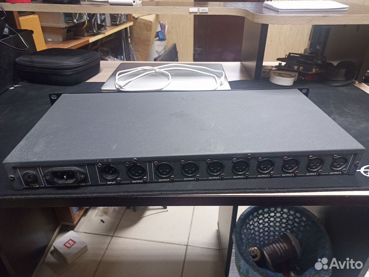 Euro DJ splitter 1-8 - сплиттер DMX евро диджей