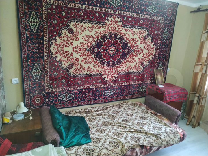 Комната 18,8 м² в 3-к., 2/4 эт.