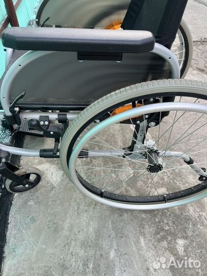 Инвалидная коляска б/у